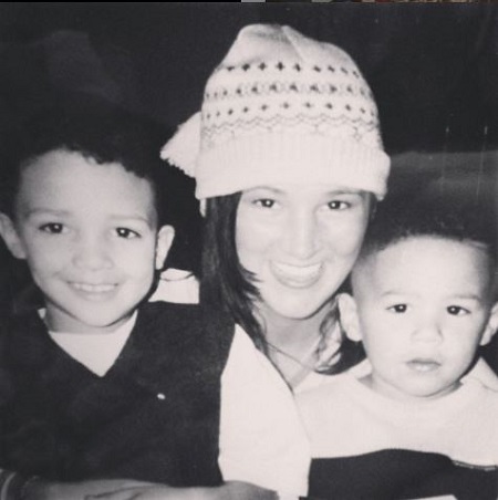 Snap: Veronica Gutierrez With Her Little Sons, Devin Booker and Davon Wade Source: Instagram @dbook